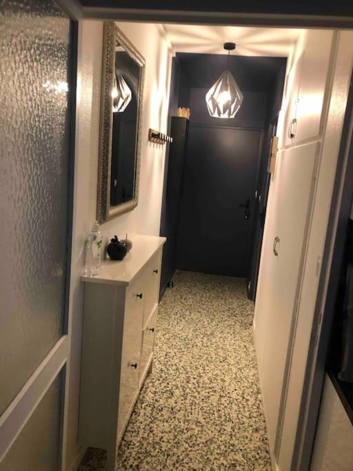 Appartement Vue Mer Au Lavandou Le Lavandou Bagian luar foto