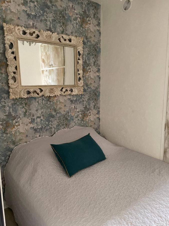 Appartement Vue Mer Au Lavandou Le Lavandou Bagian luar foto